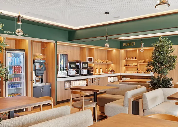 B&B HOTEL Santiago Milladoiro